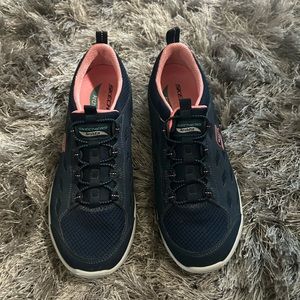 Skechers 7.5